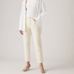 Levi’s 501 crop jeans in ecru size 28